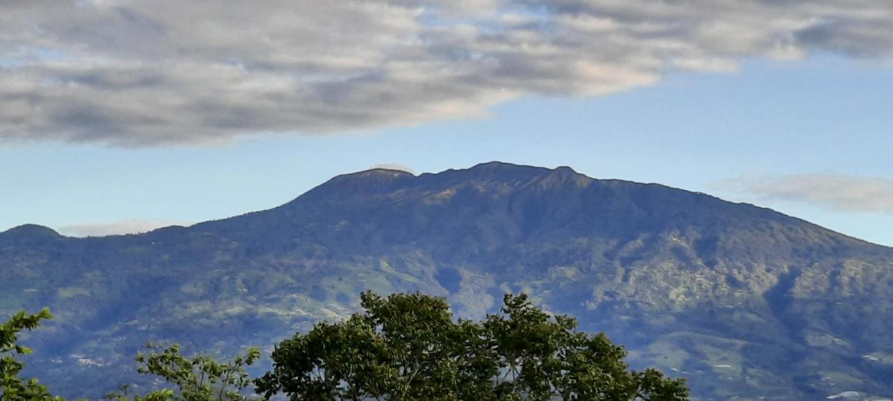 Pochotel Turrialba Eksteriør billede