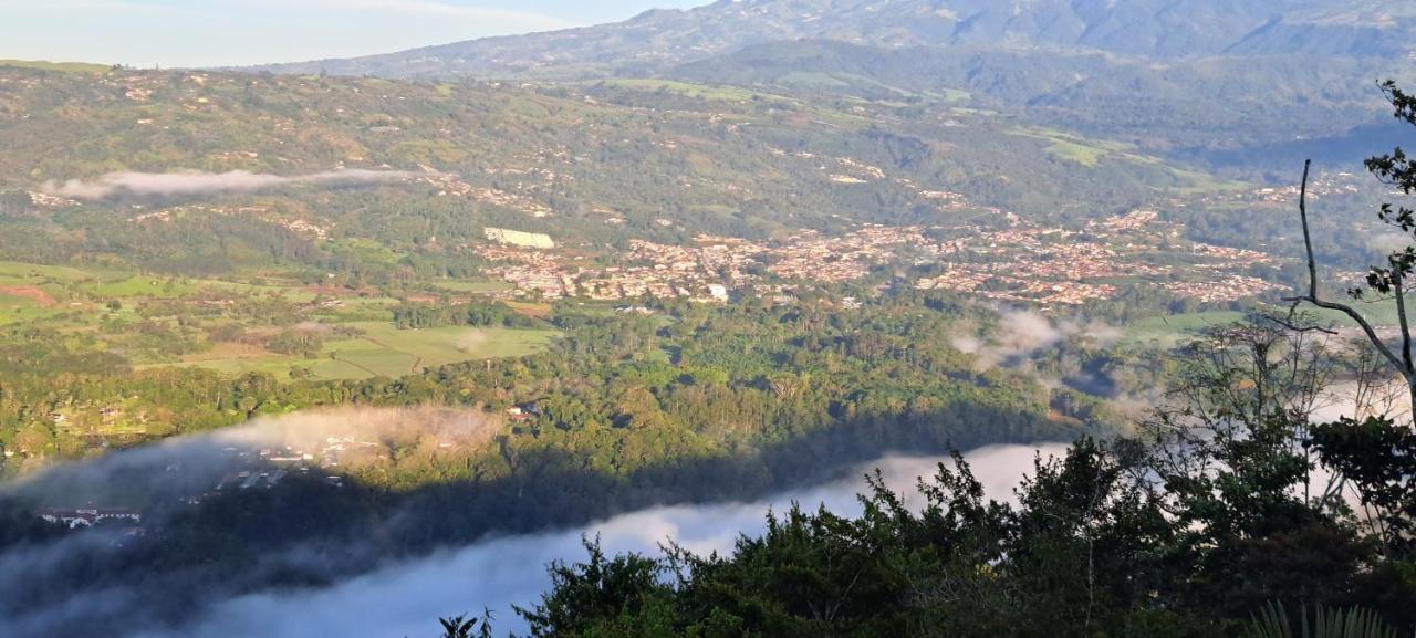 Pochotel Turrialba Eksteriør billede